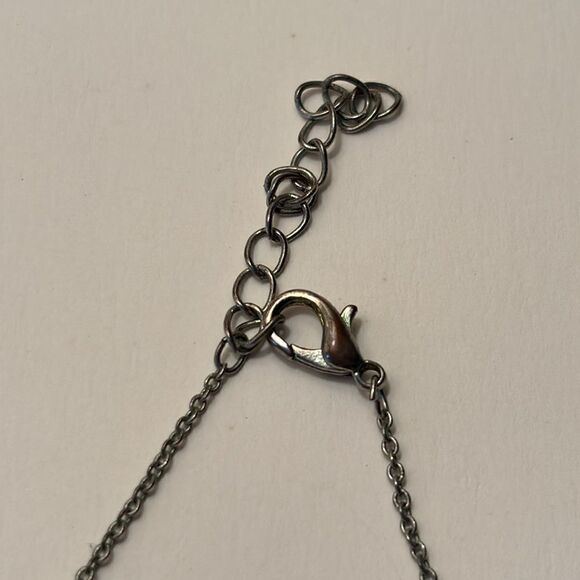 Vintage Silver Tone chain necklace with interlocking squares - Picture 3 of 3
